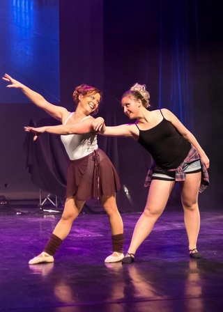 Danse Girly Street, Vacances en famille, Danse collective en ligne